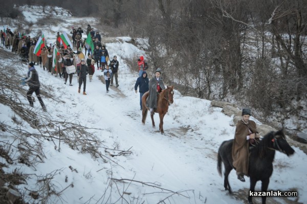 Шипченци за поредна година ще нагазят в ледените води с носии на Йордановден