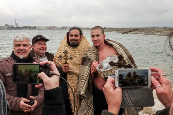 Казанлъчанинът Симеон Димитров улови кръста в Шумен