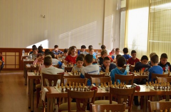 Казанлъшките шахматисти започнаха звездно 2020 г. 