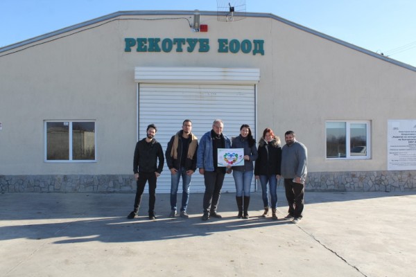 “Капачки за Казанлък“ събра средства за освежаване на сгради