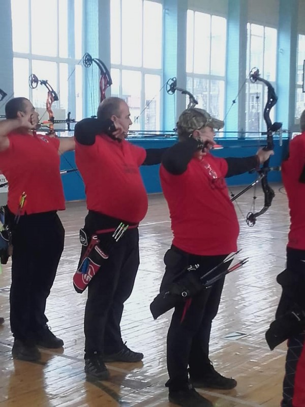 Първо състезание и първа купа за годината спечелиха “Раптор Арчери“