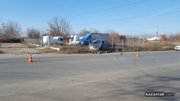 Жена пострада в катастрофа до Арсенал