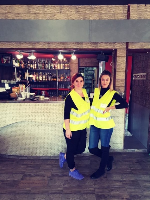 И в Казанлък облякоха жълти жилетки в знак на протест