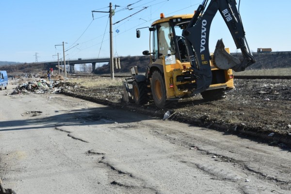 Ромите от “Кармен“ започнаха да чистят