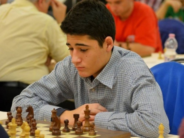 Казанлъшки таланти със стипендия в памет на Георги Пейчинов