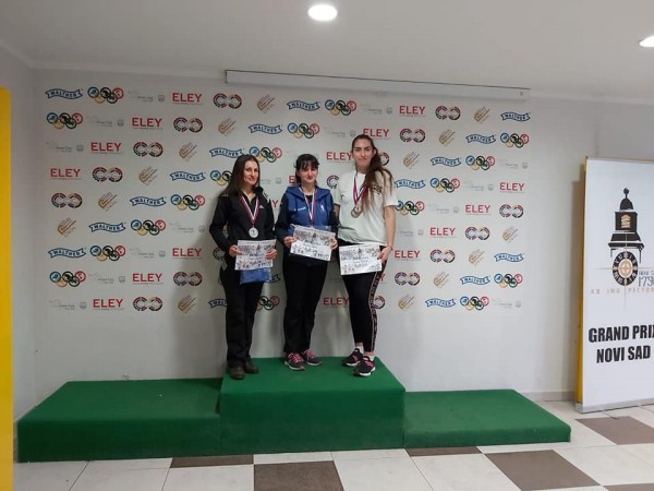 Пълен комплект медали за казанлъчанката Симона Милева