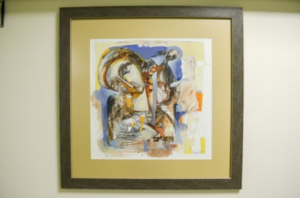 Росен Дончев подари свои картини на болница в Стара Загора