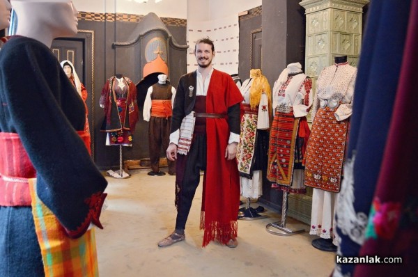 Продават за 500 хил. евро къщата със стенописите на Иван Милев