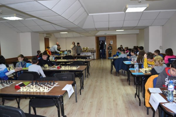 Кметът на Казанлък поздрави участниците в детския турнир по шахмат