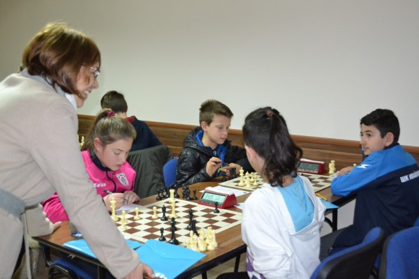 Кметът на Казанлък поздрави участниците в детския турнир по шахмат