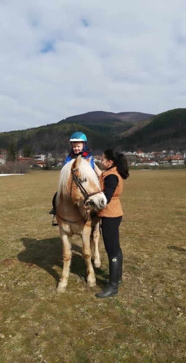 400 лв събраха казанлъчани в Подкрепа на Ици