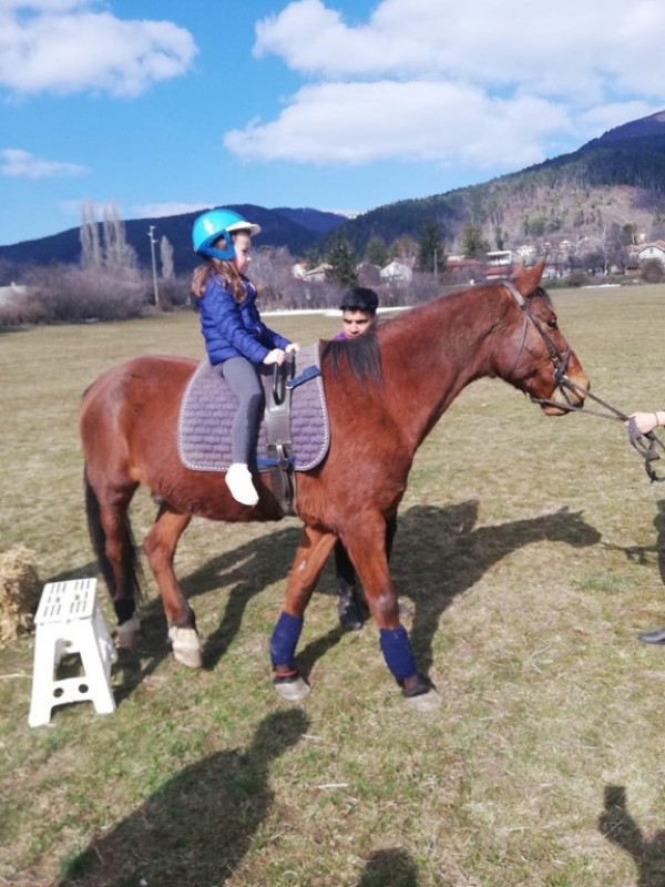 400 лв събраха казанлъчани в Подкрепа на Ици