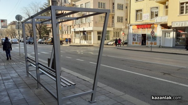 В края на седмицата ще започне поетапното покриване на новите спирки