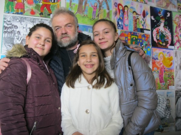 Малки художници с награди от „Наследниците на Дечко Узунов“