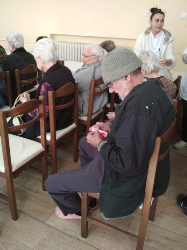 Омбудсманът на Казанлък с жест към възрастните хора