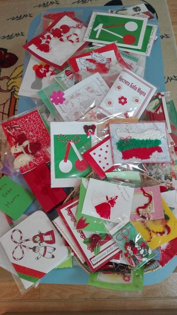 Деца ще зарадват потребителите на социалния патронаж с мартенички