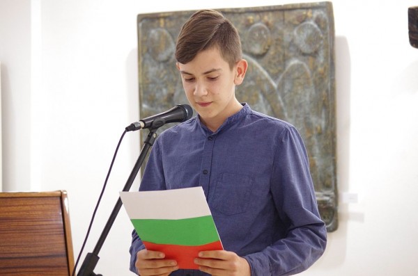 Награди за младите творци в Националния конкурс „Венчайте България с лаврови венци“