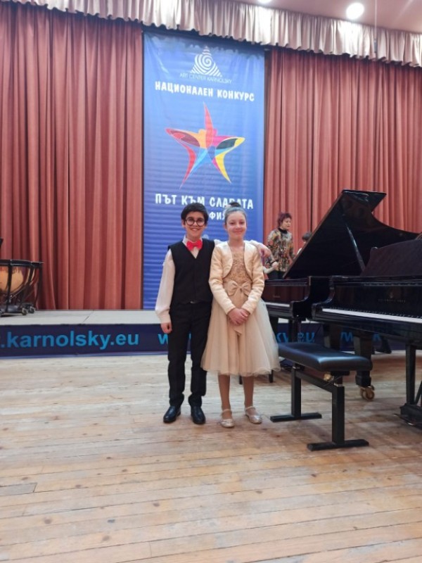 Със силно начало стартираха годината казанлъшките пианисти