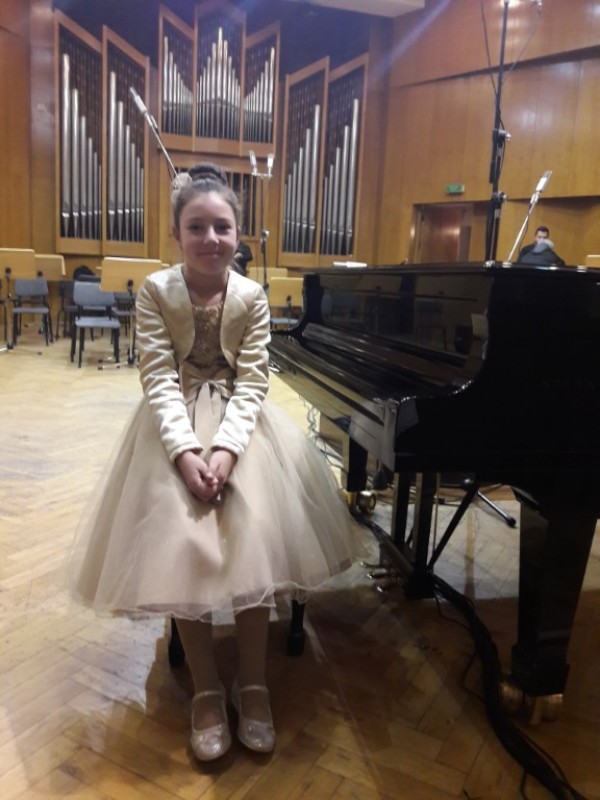 Със силно начало стартираха годината казанлъшките пианисти