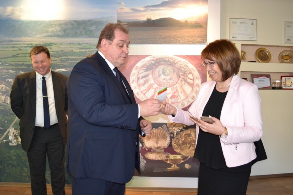 Кметовете на Казанлък и Толиати: 25 г. приятелство - трябва да съхраним тази връзка между хората, между младите