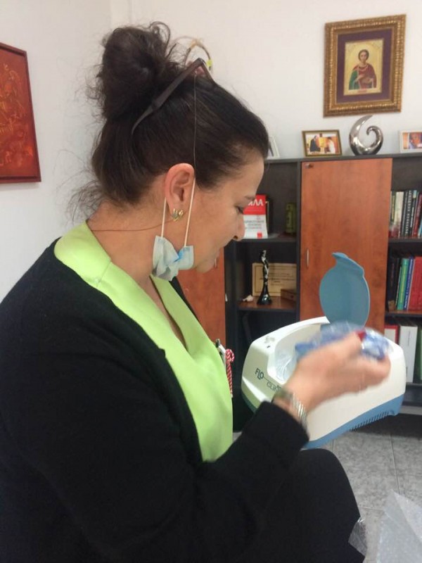 Ротарианци дариха детски инхалатори на болницата в Казанлък