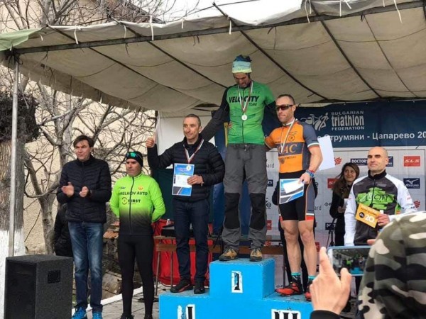 Колоездачите на “Розова долина“ с първи медали за 2020 г.