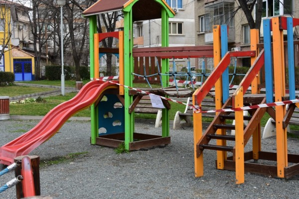 Още детски площадки с ограничен достъп. Строги санкции за нарушителите