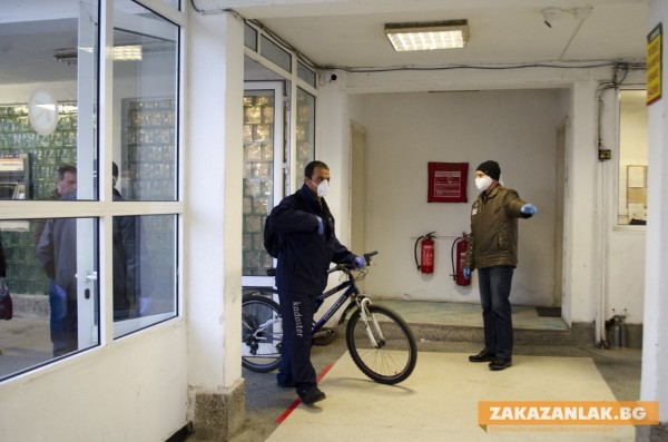 Термокамери следят здравето на арсеналци. 8 600 работници - без симптоми