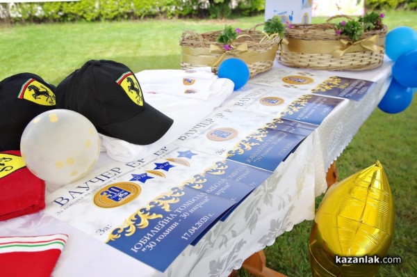 Над 30 късметлии награди автосервиз Мончев-90 на юбилейната си томбола