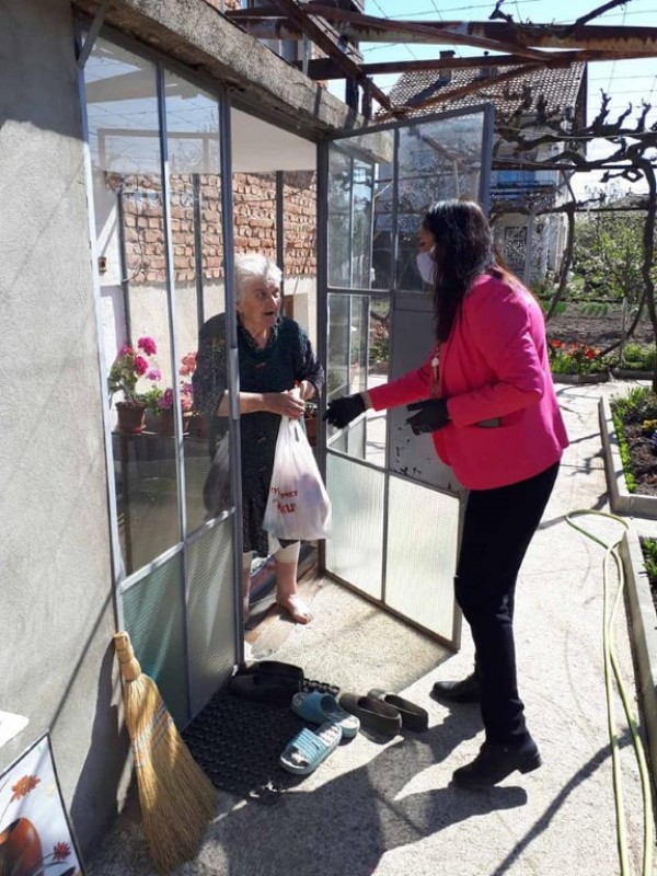 Енинци с благотворителна инициатива за Великден