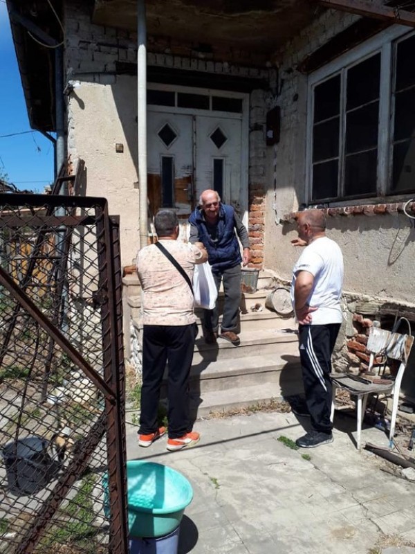 Енинци с благотворителна инициатива за Великден