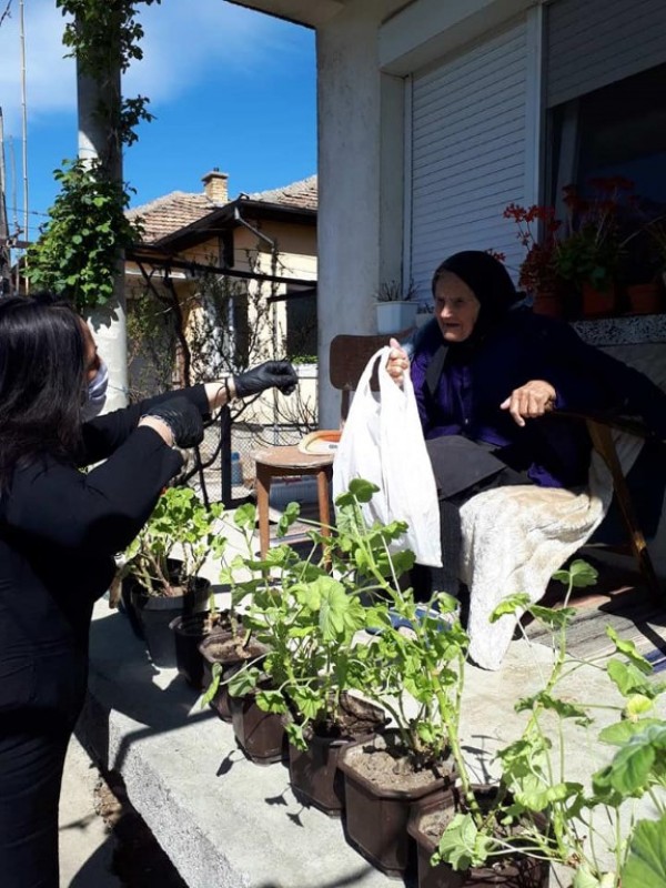 Енинци с благотворителна инициатива за Великден