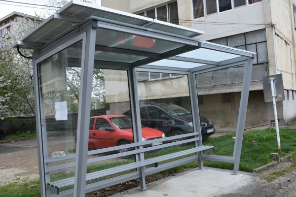 Казанлъчани ще могат да зареждат мобилните си телефони докато чакат рейса