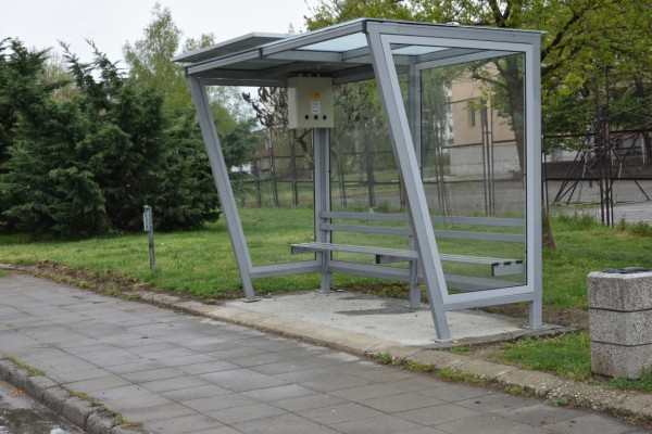 Казанлъчани ще могат да зареждат мобилните си телефони докато чакат рейса