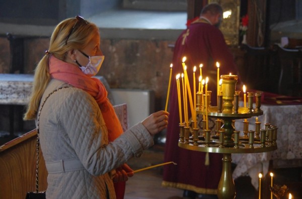 На Томина Неделя митрополит Киприан отслужи Златоустова литургия в Казанлък