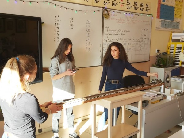 Вижте четвъртата специалност в Механото, част от дуалното обучение в гимназията