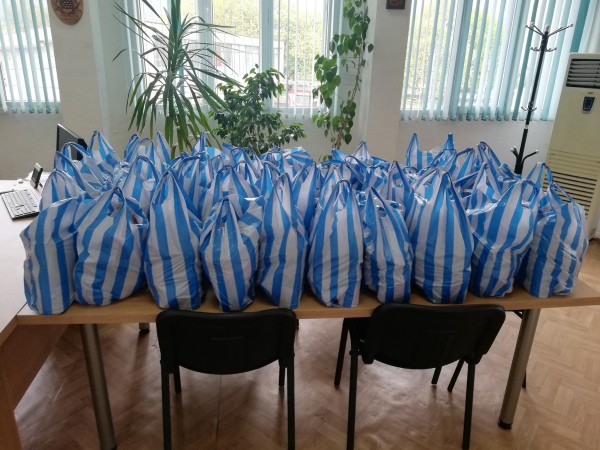 Футболистът Галин Иванов с благороден жест към нуждаещи се в гр. Крън