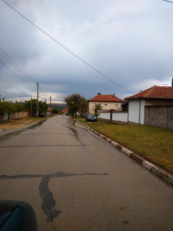 Кметството и жители се грижат за чистотата в с. Енина