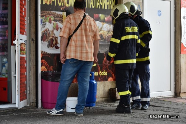 Газова бутилка вдигна по тревога полицаи и пожарникари