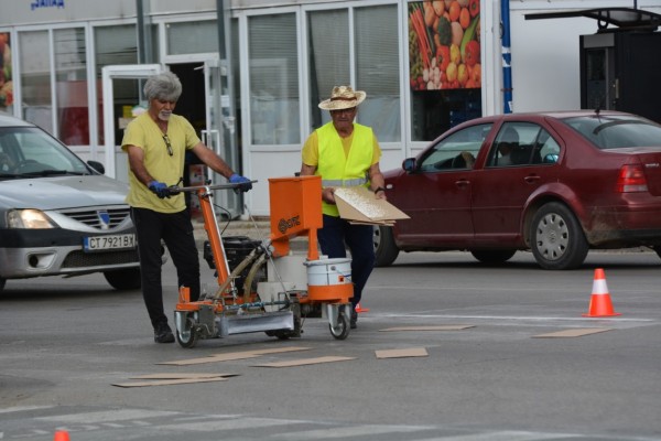 Започва освежаване на пътната маркировка
