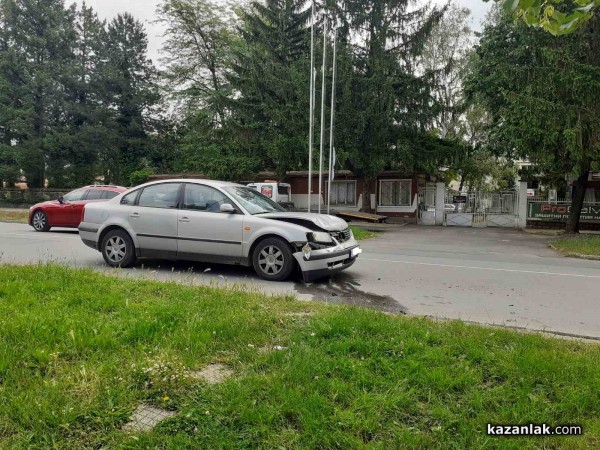 Леко ПТП до северния изход на Казанлък