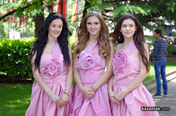 “Царица иде - всеки да я види“ - шествието от птичи поглед / ВИДЕО