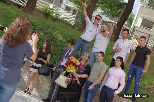 81 абитуриенти изпрати днес Механото