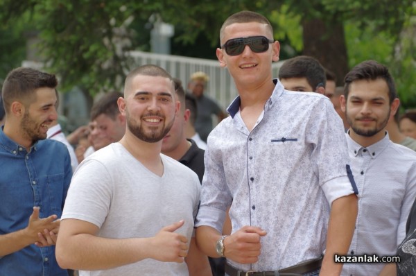 81 абитуриенти изпрати днес Механото