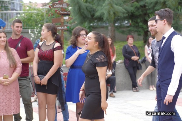 81 абитуриенти изпрати днес Механото