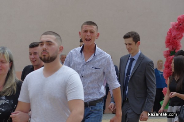 81 абитуриенти изпрати днес Механото