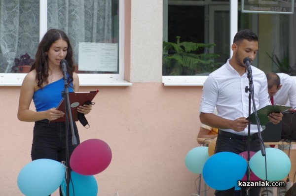 81 абитуриенти изпрати днес Механото