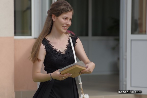 81 абитуриенти изпрати днес Механото