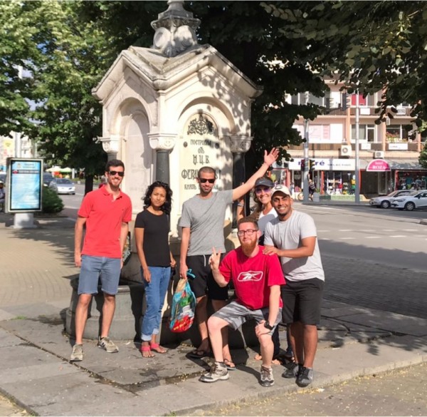 Чуждестранни доброволци пристигнаха в Казанлък да участват в Еко фестивал