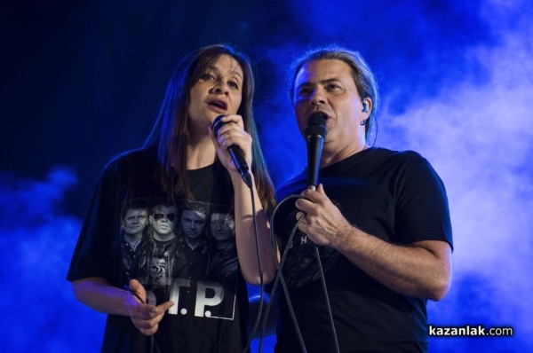 Публиката в амфитеатър “Дамасцена“ изкара БТР на бис